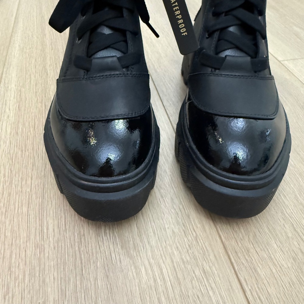 TT Sorel Brex Boot Lace Caribou Black Patent Leather Combat Boots 8.5 NEW - Picture 3 of 10